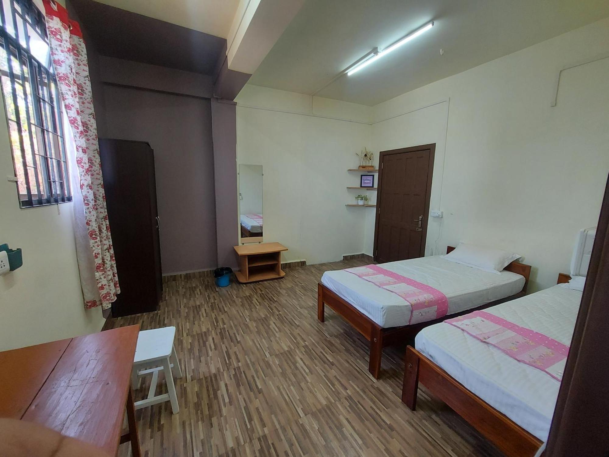 Giftland Homestay Āīzawl Kültér fotó